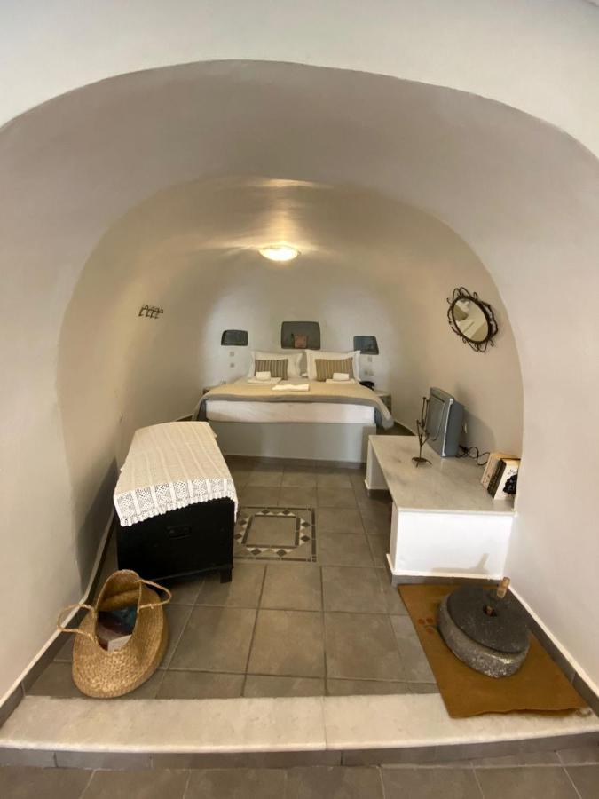 Вилла Cave House Martrona Foinikia  Экстерьер фото